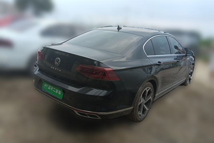 Used Volkswagen Magotan 2023 2 Million Units Limited Edition 330TSI DSG Leading Version Rear Right 45 Deg