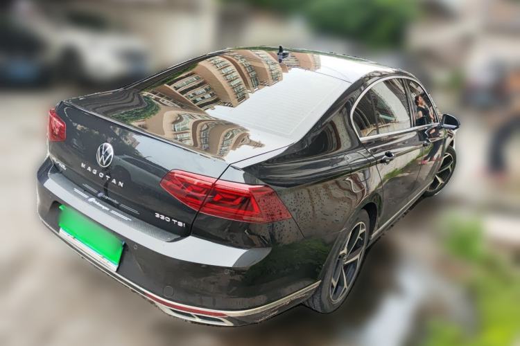 Used Volkswagen Magotan 2023 2 Million Units Commemorative Edition 330TSI DSG Luxury Version Rear Right 45 Deg