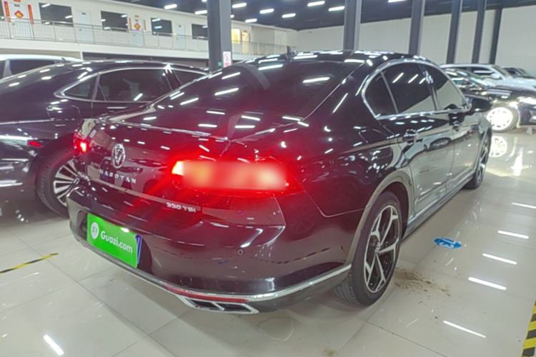 Used Volkswagen Magotan 2023 2 Million Units Limited Edition 330TSI DSG Leading Version Rear Right 45 Deg