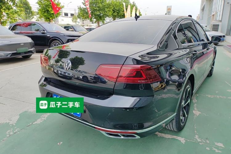 Used Volkswagen Magotan 2023 2 Million Units Limited Edition 330TSI DSG Leading Version Rear Right 45 Deg