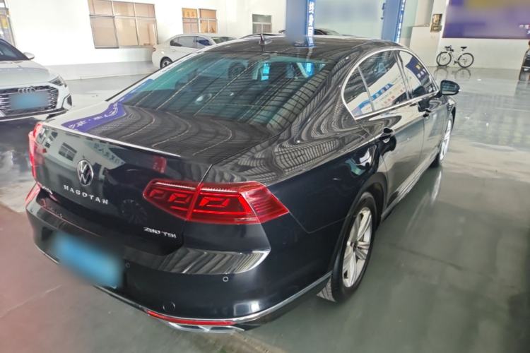 Used Volkswagen Magotan 2023 2 Million Units Limited-Edition 280TSI DSG Comfort Version Rear Right 45 Deg
