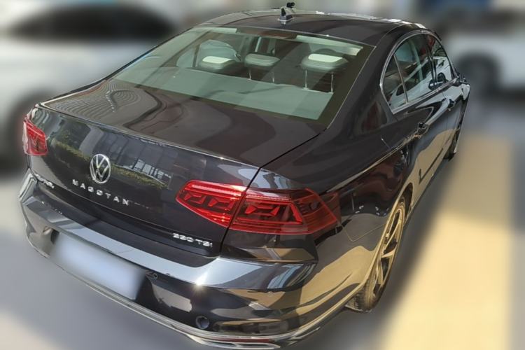 Used Volkswagen Magotan 2023 2 Million Units Commemorative Edition 330TSI DSG Luxury Version Rear Right 45 Deg