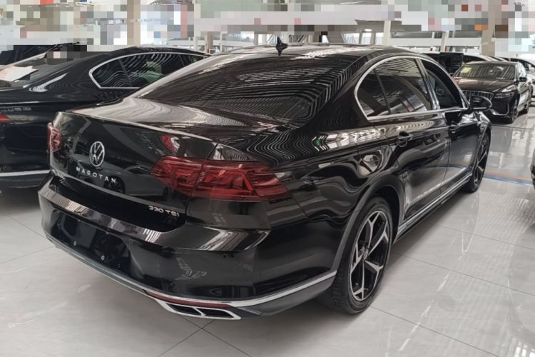 Used Volkswagen Magotan 2023 2 Million Units Commemorative Edition 330TSI DSG Luxury Version Rear Right 45 Deg