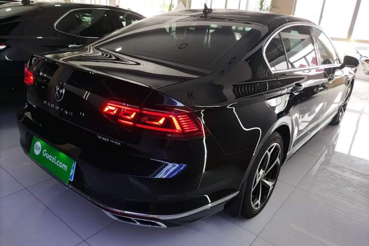 Used Volkswagen Magotan 2023 2 Million Units Commemorative Edition 330TSI DSG Luxury Version Rear Right 45 Deg