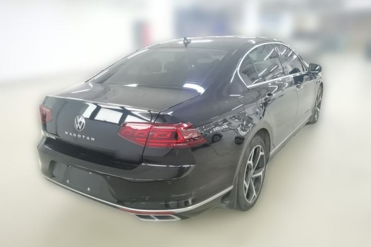 Used Volkswagen Magotan 2023 2 Million Units Commemorative Edition 330TSI DSG Luxury Version Rear Right 45 Deg