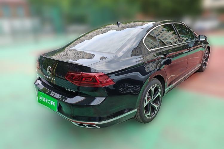 Used Volkswagen Magotan 2023 2 Million Units Commemorative Edition 330TSI DSG Luxury Version Rear Right 45 Deg