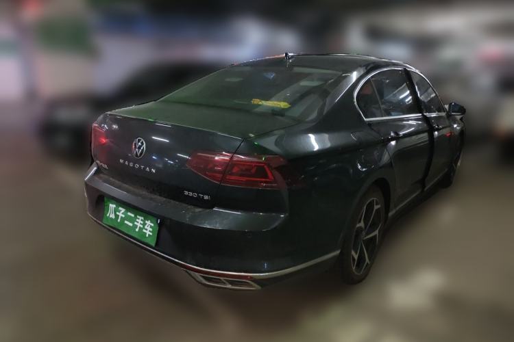 Used Volkswagen Magotan 2023 2 Million Units Commemorative Edition 330TSI DSG Luxury Version Rear Right 45 Deg