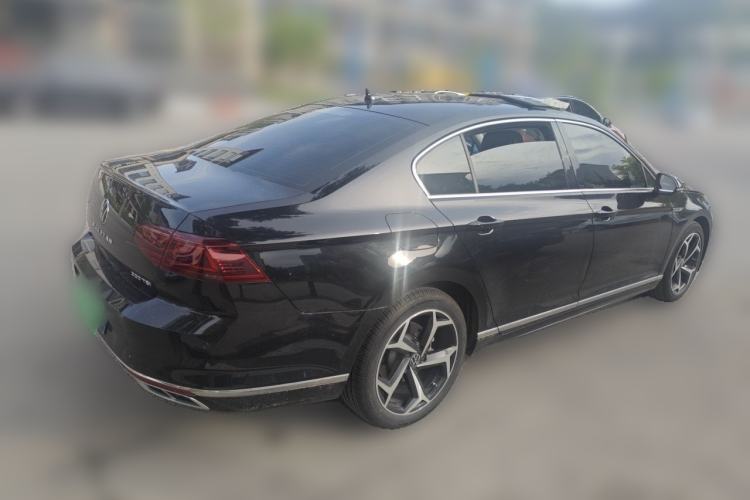 Used Volkswagen Magotan 2023 2 Million Units Commemorative Edition 330TSI DSG Luxury Version Rear Right 45 Deg