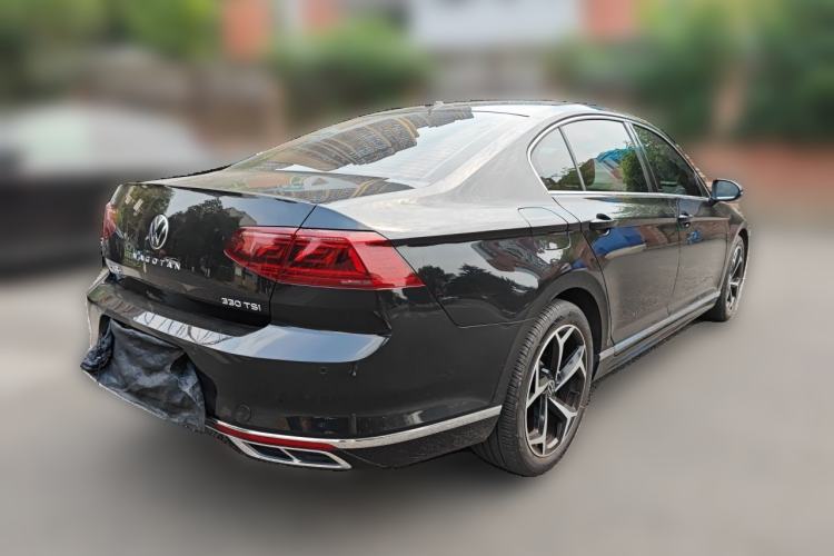 Used Volkswagen Magotan 2023 2 Million Units Limited Edition 330TSI DSG Leading Version Rear Right 45 Deg