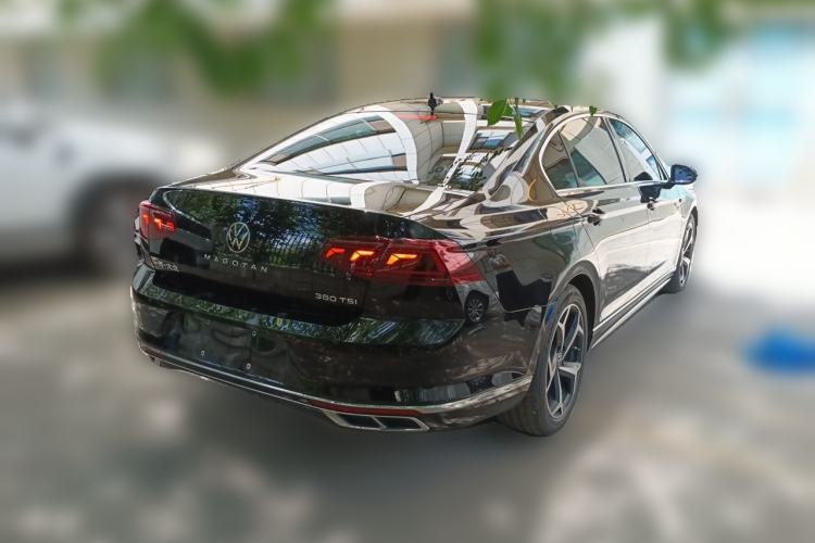 Used Volkswagen Magotan 2023 2 Million Units Limited-Edition 380TSI DSG Flagship Version Rear Right 45 Deg