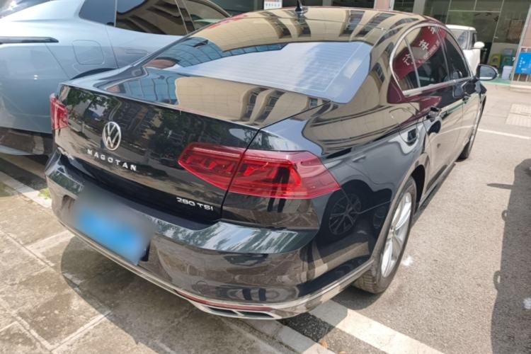 Used Volkswagen Magotan 2023 2 Million Units Limited-Edition 280TSI DSG Comfort Version Rear Right 45 Deg