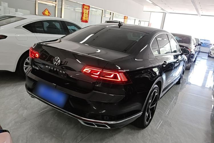 Used Volkswagen Magotan 2023 2 Million Units Limited Edition 330TSI DSG Leading Version Rear Right 45 Deg