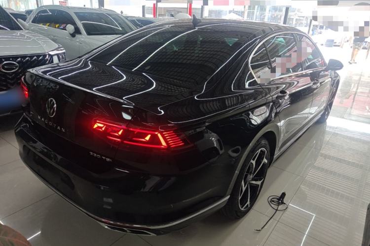 Used Volkswagen Magotan 2023 2 Million Units Commemorative Edition 330TSI DSG Luxury Version Rear Right 45 Deg