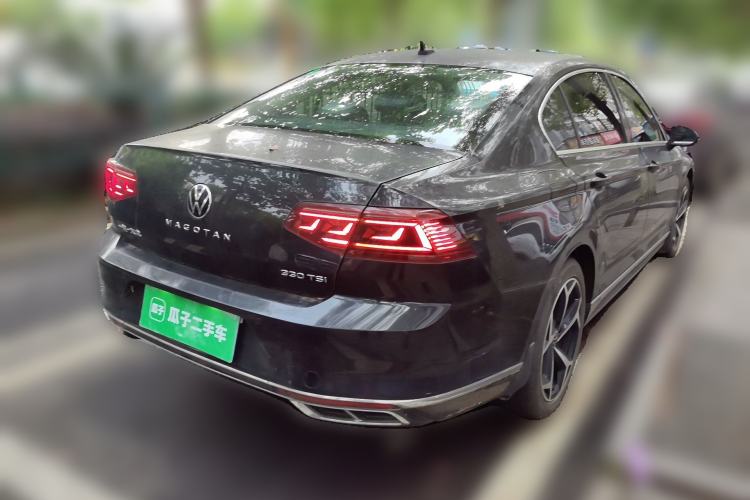 Used Volkswagen Magotan 2023 2 Million Units Limited Edition 330TSI DSG Leading Version Rear Right 45 Deg