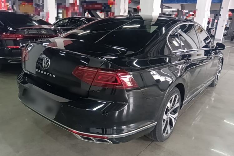Used Volkswagen Magotan 2023 2 Million Units Limited Edition 330TSI DSG Leading Version Rear Right 45 Deg