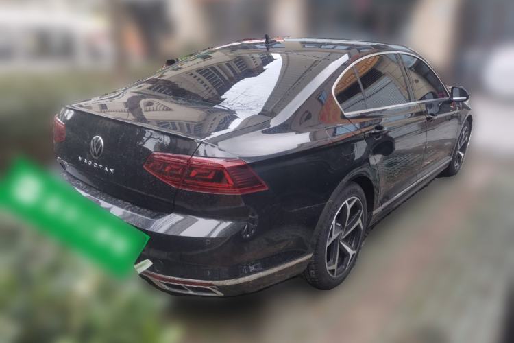 Used Volkswagen Magotan 2023 2 Million Units Limited Edition 280TSI DSG Leading Version Rear Right 45 Deg