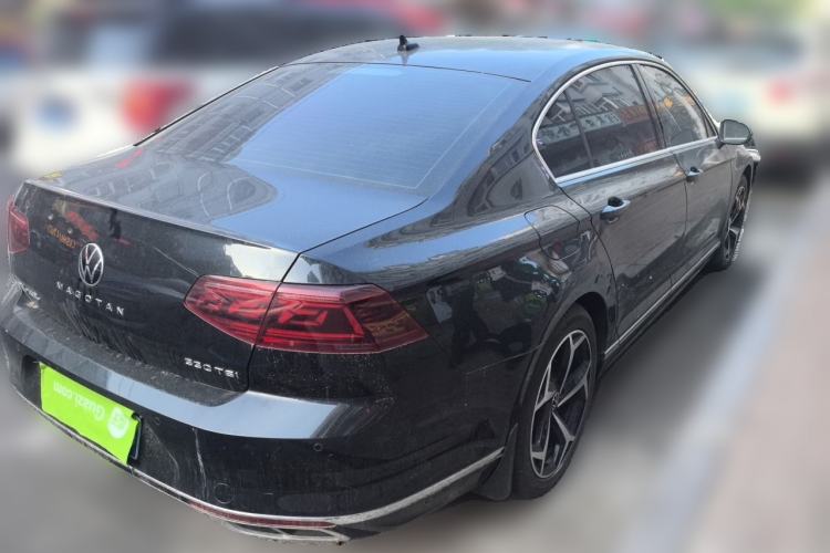 Used Volkswagen Magotan 2023 2 Million Units Limited Edition 330TSI DSG Leading Version Rear Right 45 Deg