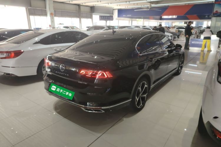 Used Volkswagen Magotan 2023 2 Million Units Commemorative Edition 330TSI DSG Luxury Version Rear Right 45 Deg
