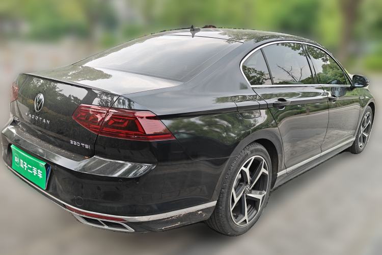 Used Volkswagen Magotan 2023 2 Million Units Commemorative Edition 330TSI DSG Luxury Version Rear Right 45 Deg