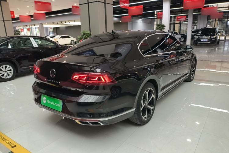 Used Volkswagen Magotan 2023 2 Million Units Commemorative Edition 330TSI DSG Luxury Version Rear Right 45 Deg