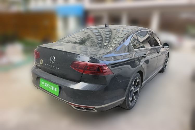 Used Volkswagen Magotan 2023 2 Million Units Commemorative Edition 330TSI DSG Luxury Version Rear Right 45 Deg