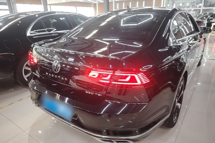 Used Volkswagen Magotan 2023 2 Million Units Commemorative Edition 330TSI DSG Luxury Version Rear Right 45 Deg
