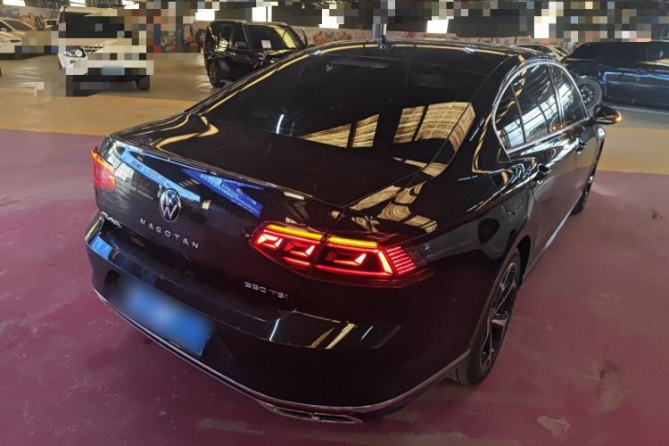 Used Volkswagen Magotan 2023 2 Million Units Commemorative Edition 330TSI DSG Luxury Version Rear Right 45 Deg