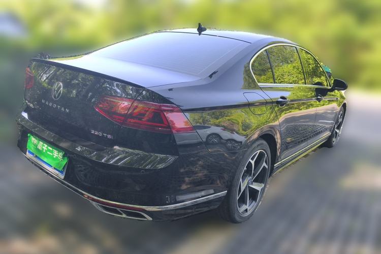 Used Volkswagen Magotan 2023 2 Million Units Commemorative Edition 330TSI DSG Luxury Version Rear Right 45 Deg
