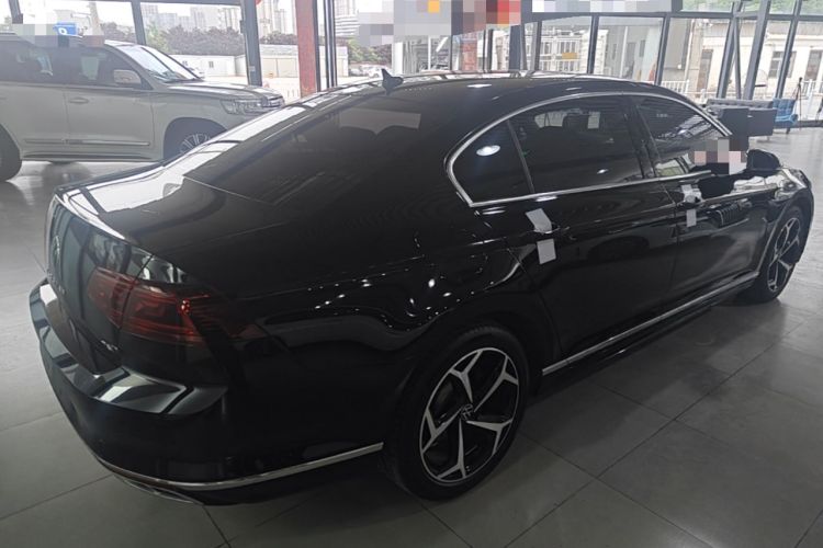 Used Volkswagen Magotan 2023 2 Million Units Limited Edition 280TSI DSG Leading Version Rear Right 45 Deg