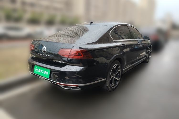 Used Volkswagen Magotan 2023 2 Million Units Commemorative Edition 330TSI DSG Luxury Version Rear Right 45 Deg