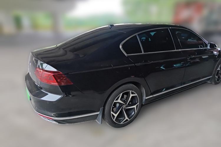 Used Volkswagen Magotan 2023 2 Million Units Limited-Edition 380TSI DSG Flagship Version Rear Right 45 Deg