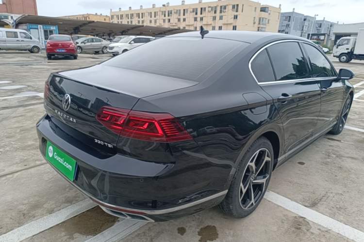 Used Volkswagen Magotan 2023 2 Million Units Limited Edition 330TSI DSG Leading Version Rear Right 45 Deg