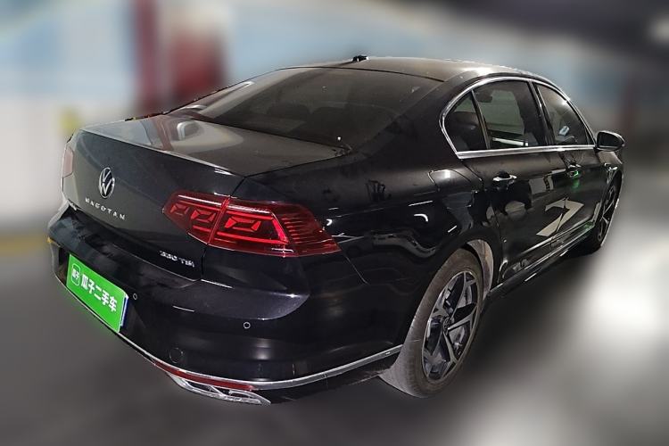 Used Volkswagen Magotan 2023 2 Million Units Commemorative Edition 330TSI DSG Luxury Version Rear Right 45 Deg