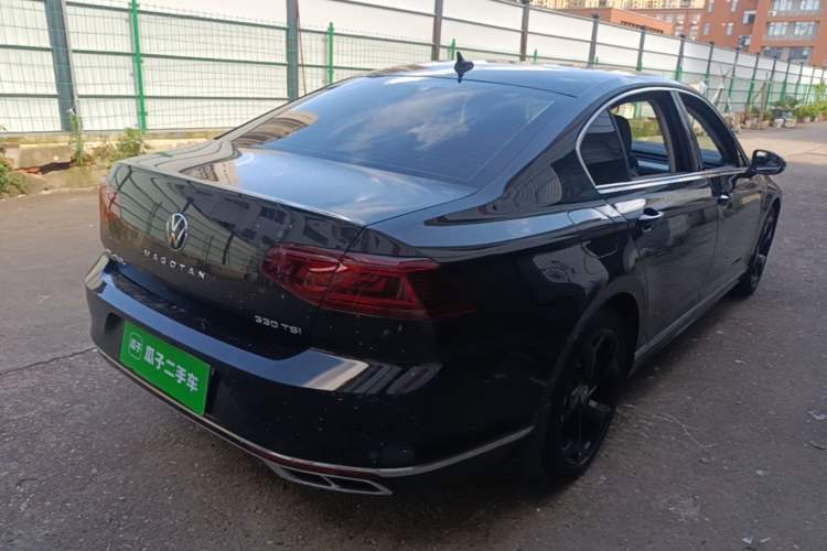 Used Volkswagen Magotan 2023 2 Million Units Commemorative Edition 330TSI DSG Luxury Version Rear Right 45 Deg