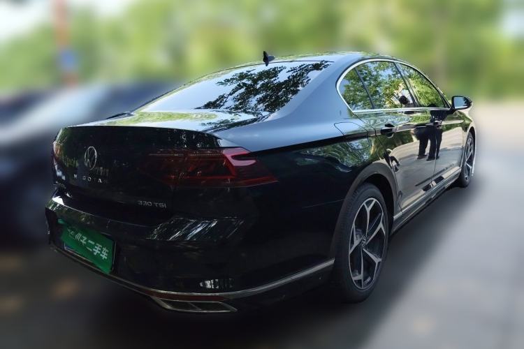 Used Volkswagen Magotan 2023 2 Million Units Limited Edition 330TSI DSG Leading Version Rear Right 45 Deg