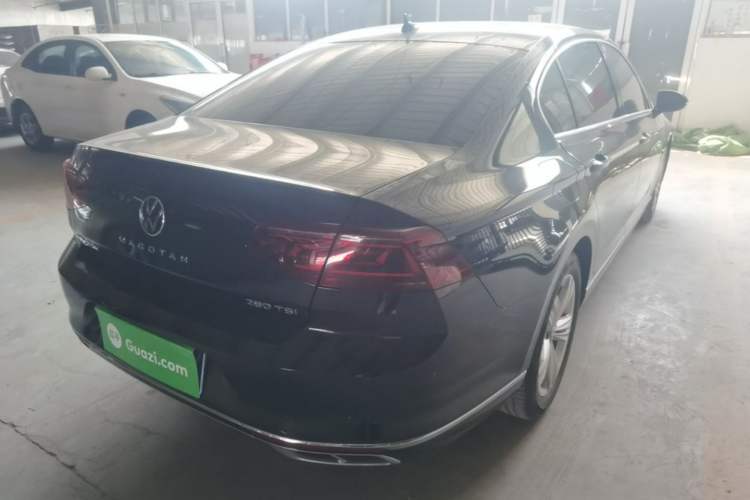 Used Volkswagen Magotan 2023 2 Million Units Limited-Edition 280TSI DSG Comfort Version Rear Right 45 Deg