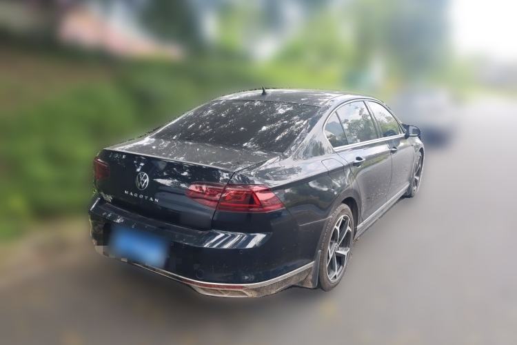 Used Volkswagen Magotan 2023 2 Million Units Commemorative Edition 330TSI DSG Luxury Version Rear Right 45 Deg