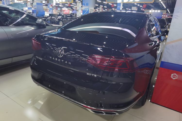 Used Volkswagen Magotan 2023 2 Million Units Commemorative Edition 330TSI DSG Luxury Version Rear Right 45 Deg
