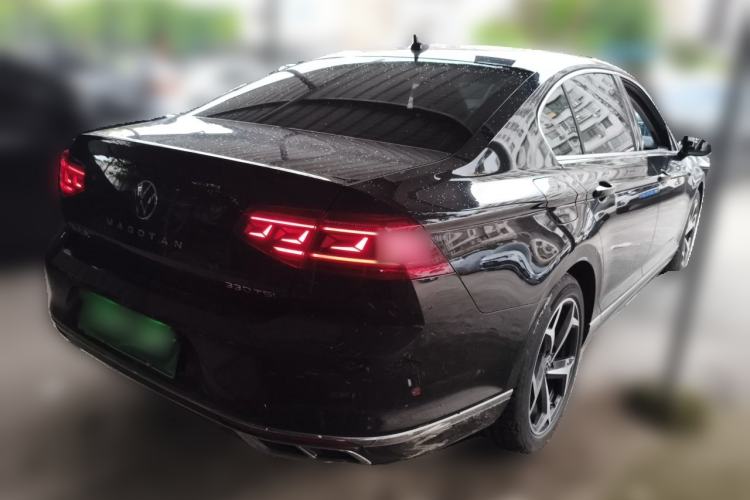 Used Volkswagen Magotan 2023 2 Million Units Commemorative Edition 330TSI DSG Luxury Version Rear Right 45 Deg