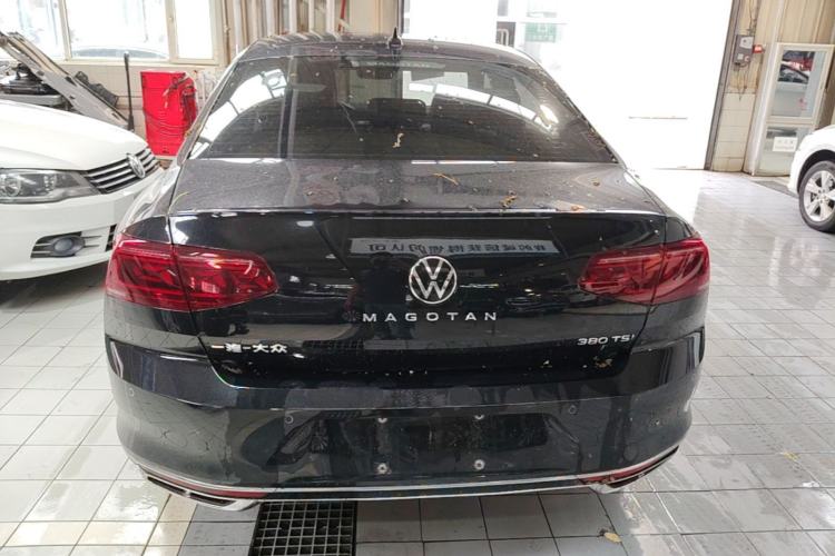 Used Volkswagen Magotan 2023 2 Million Units Commemorative Edition 330TSI DSG Luxury Version Rear