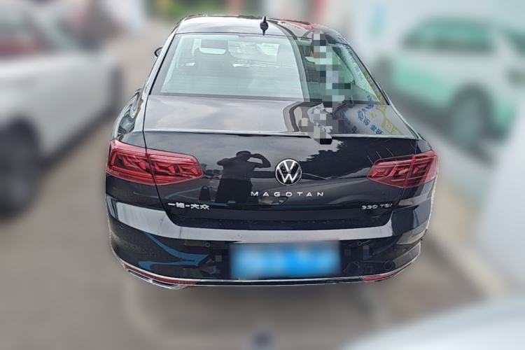 Used Volkswagen Magotan 2023 2 Million Units Commemorative Edition 330TSI DSG Luxury Version Rear