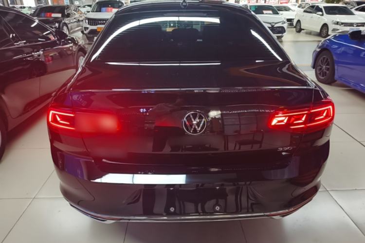 Used Volkswagen Magotan 2023 2 Million Units Commemorative Edition 330TSI DSG Luxury Version Rear