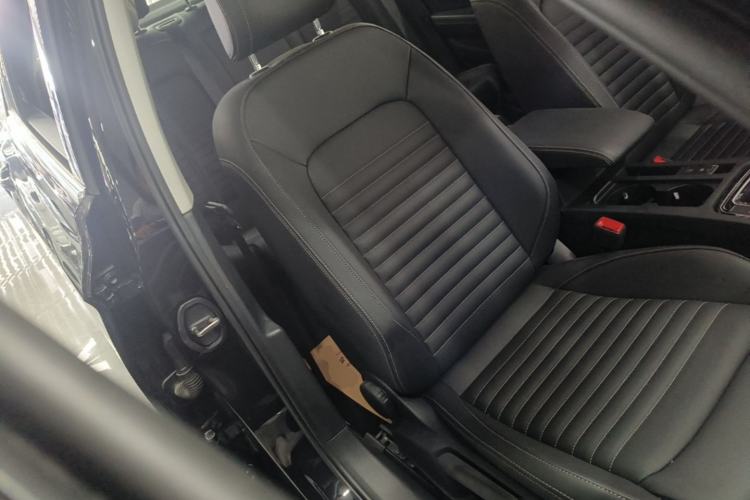Used Volkswagen Magotan 2023 2 Million Units Limited-Edition 280TSI DSG Comfort Version Right Front Seat