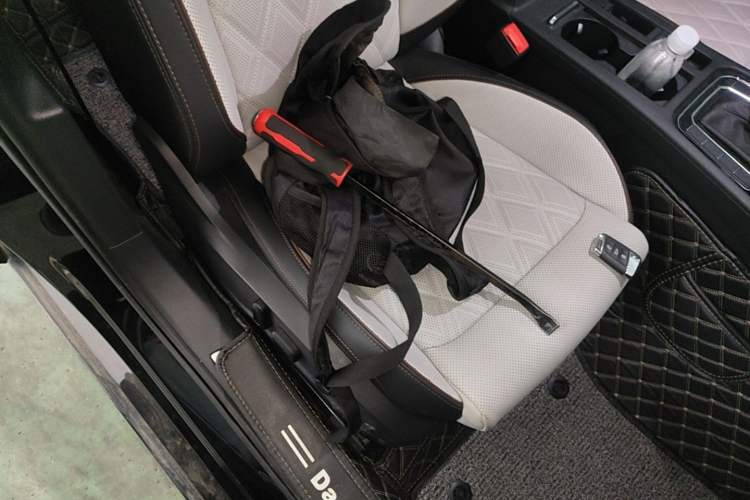 Used Volkswagen Magotan 2023 2 Million Units Commemorative Edition 330TSI DSG Luxury Version Right Front Seat