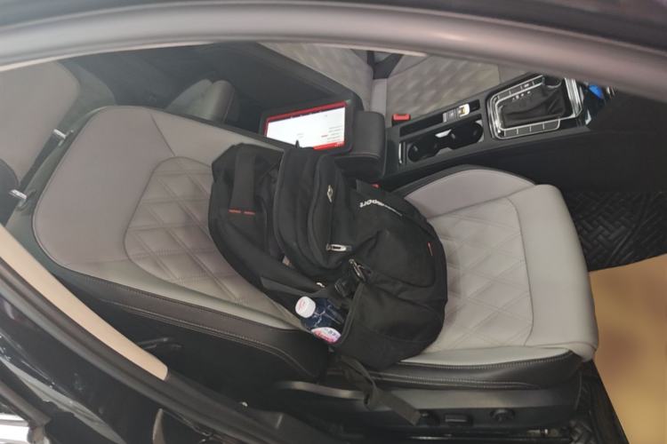 Used Volkswagen Magotan 2023 2 Million Units Limited Edition 330TSI DSG Leading Version Right Front Seat