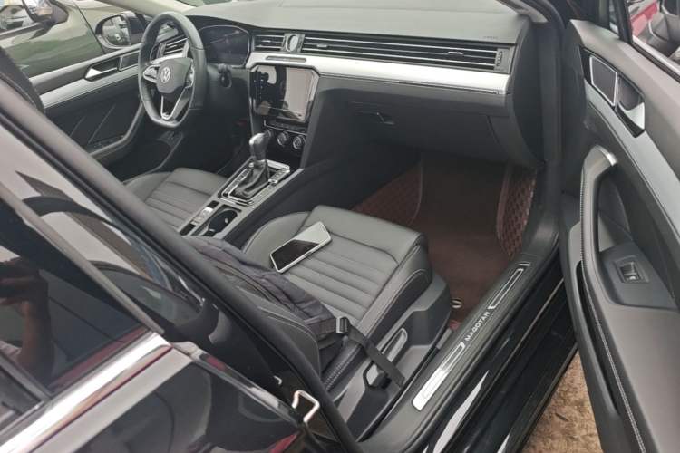 Used Volkswagen Magotan 2023 2 Million Units Limited-Edition 280TSI DSG Comfort Version Right Front Seat