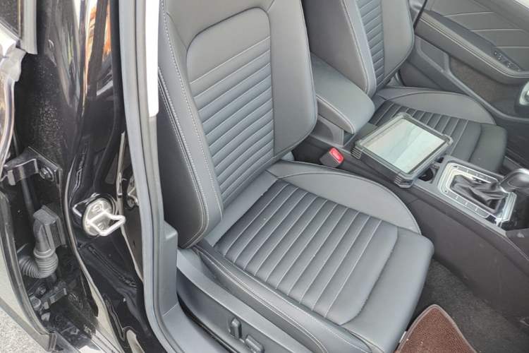 Used Volkswagen Magotan 2023 2 Million Units Limited-Edition 280TSI DSG Comfort Version Right Front Seat