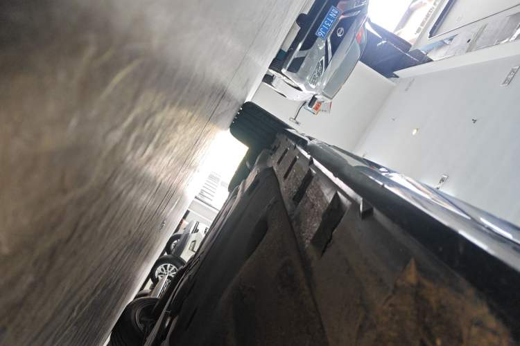 Used Volkswagen Magotan 2023 2 Million Units Limited Edition 280TSI DSG Leading Version Right Side Sill