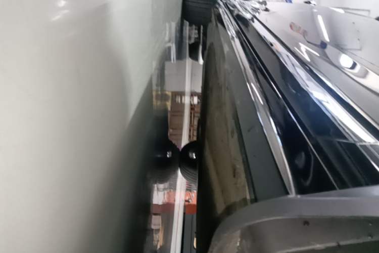 Used Volkswagen Magotan 2023 2 Million Units Limited Edition 330TSI DSG Leading Version Right Side Sill