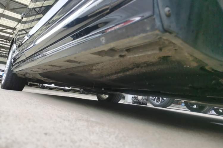 Used Volkswagen Magotan 2023 2 Million Units Limited Edition 330TSI DSG Leading Version Right Side Sill